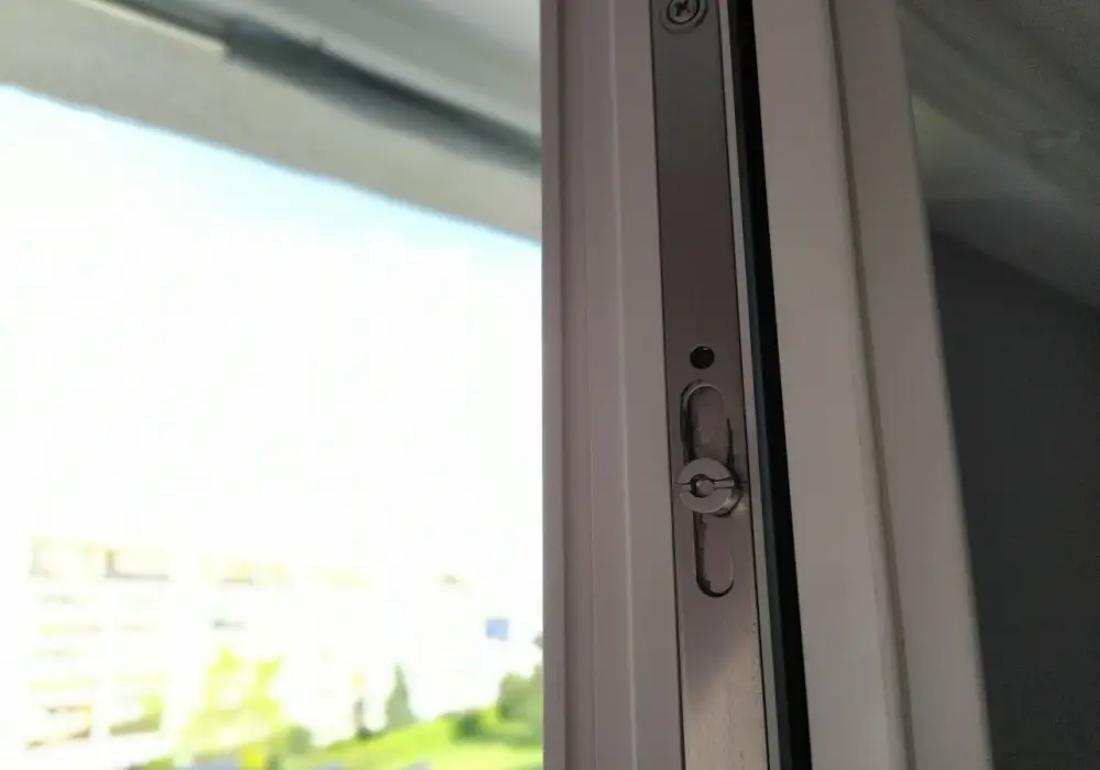 Jak zmienić tryb okna na zimowy i zaoszczędzić na ogrzewaniu