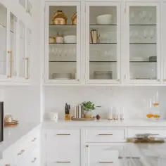 Jakie uchwyty do mebli kuchennych wybrać? 5 kluczowych porad