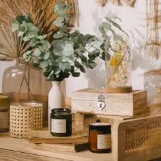 Co na komodę w przedpokoju? Inspiracje i praktyczne porady aranżacyjne