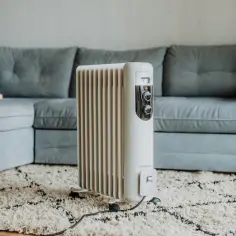 Jaki grzejnik elektryczny do pokoju 40m² zapewni komfort i oszczędności?